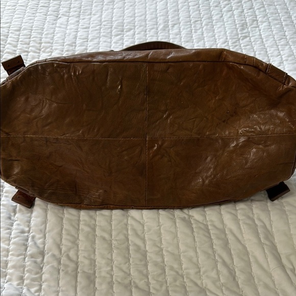 BCBC Elegant Women’s Brown Leather Bag - Picture 9 of 14